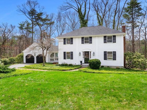 26 Canterbury Hill Rd, Topsfield MA 01983