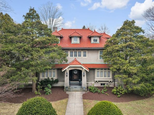 131 Fair Oaks Park, Needham MA 02492