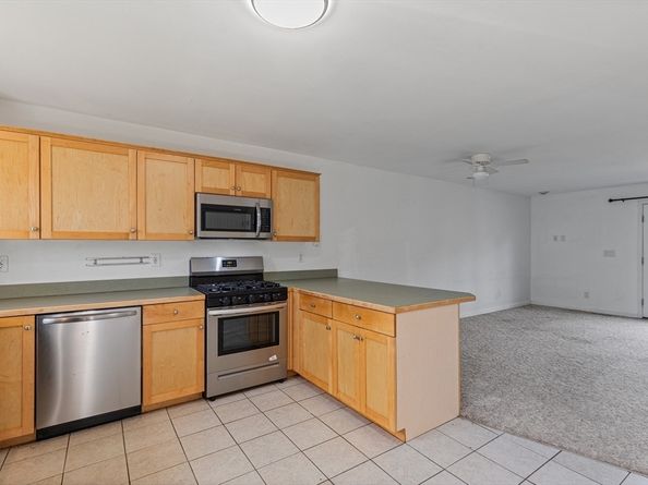 2743 Cranberry Hwy 5B, Wareham MA 02571