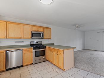 2743 Cranberry Hwy