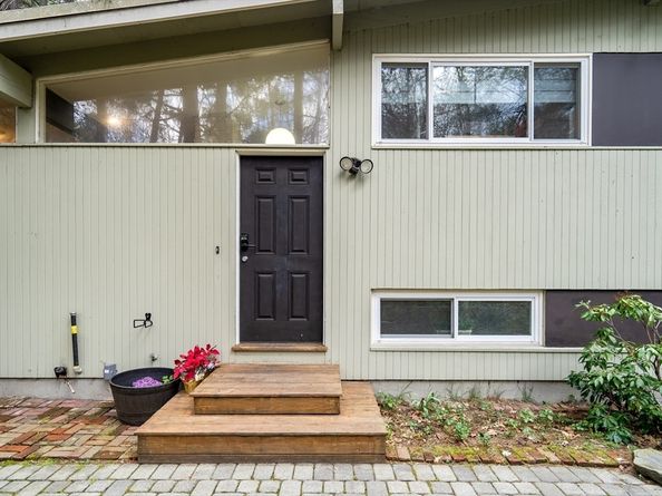 52 Turning Mill Road, Lexington MA 02420