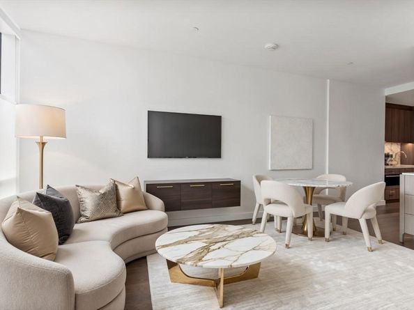 430 Stuart St 1518, Boston MA 02116