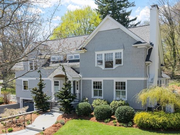 16 Hastings Rd, Lexington MA 02421