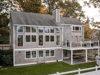 255 Elm St