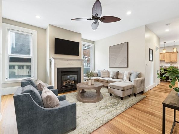 271 K St 1, Boston MA 02127