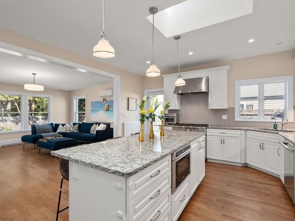 16 Fredette Rd, Newton MA 02459