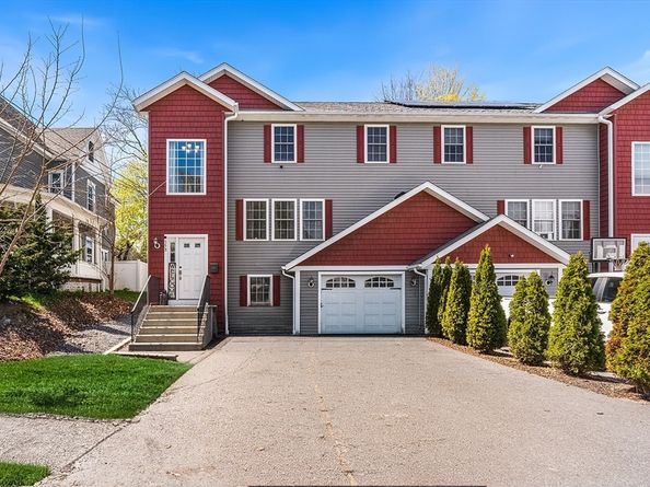 35 Boutelle St B, Leominster MA 01453
