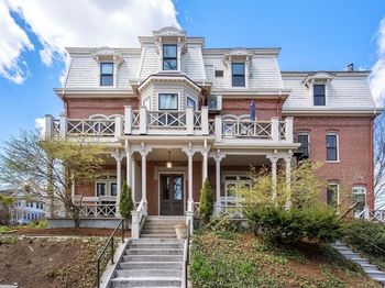 101 Summit Ave