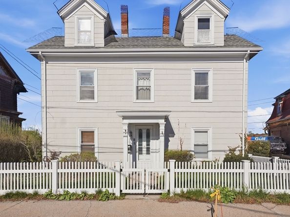 7 S Main St, Milford MA 01757