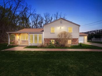 137 Bryn Mawr Ave