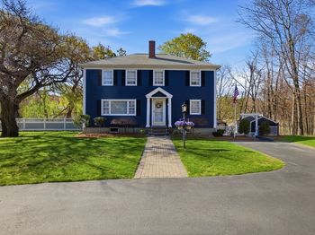 94 Howard St