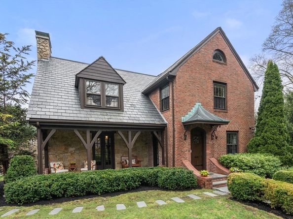 6 Risley Rd, Newton MA 02465