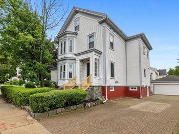 179 Main St