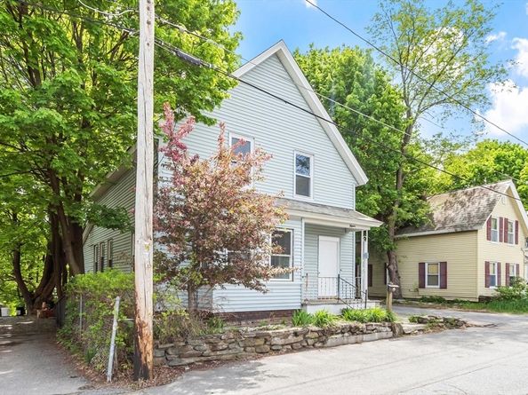 15 Redman Pl, Fitchburg MA 01420