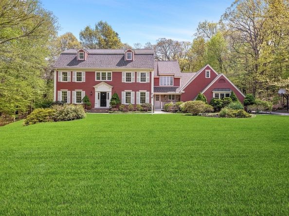 9 Catie Dr, Westborough MA 01581
