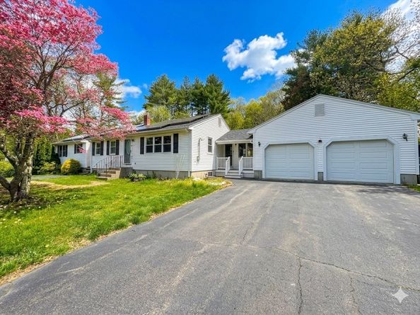 376 East St, Bridgewater MA 02324