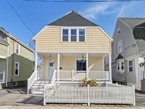 15 Wave Way Ave, Winthrop MA 02152