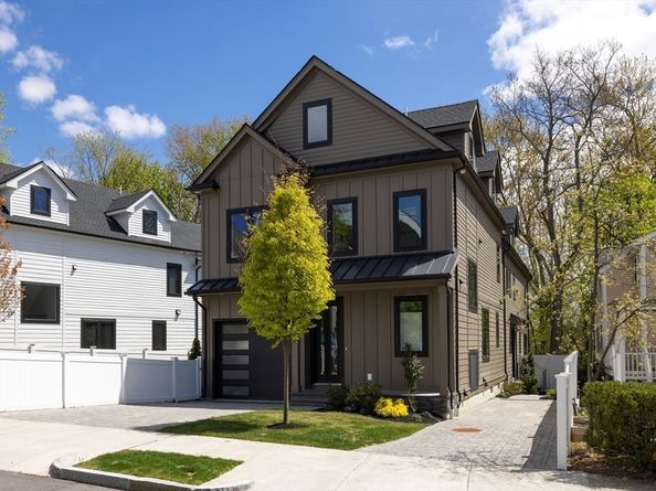 356 Linwood Ave 356, Newton MA 02460