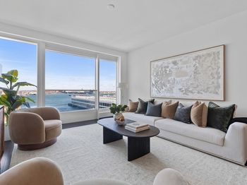 150 Seaport Blvd
