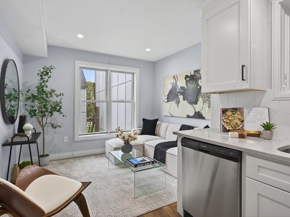 221 Paris St 1, Boston MA 02128