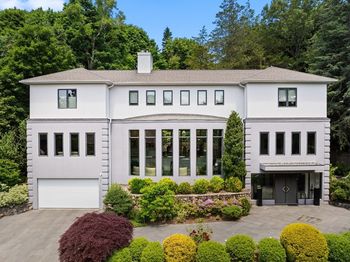 17 Edge Hill Rd