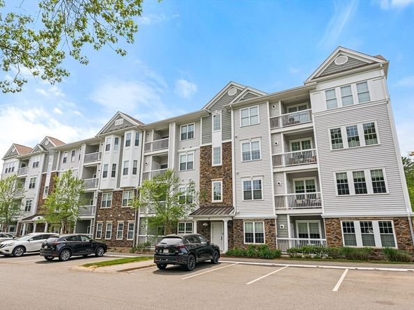62 Abigail Way 1006, Reading MA 01867