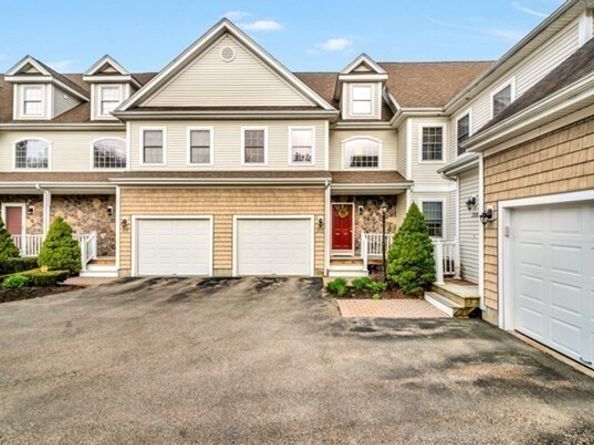 210 Regency Ln. 210, Abington MA 02351