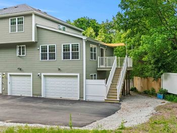 24 Bartlett Ave