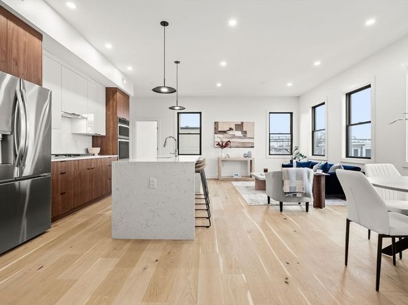 47 Condor PH, Boston MA 02128