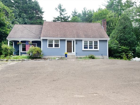 136 Taylor St, Pembroke MA 02359