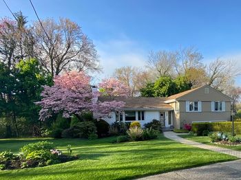 83 Bound Brook Rd
