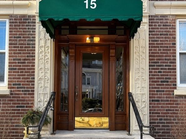 15 Colliston Rd 6, Boston MA 02135