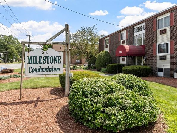 215 Chelmsford St 4, Chelmsford MA 01824