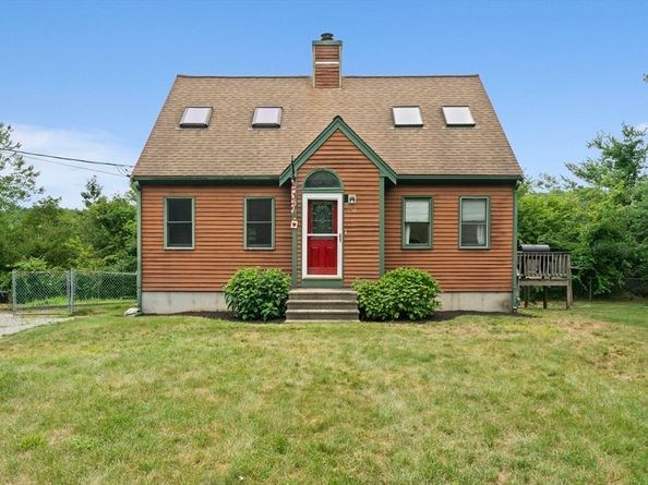 190 Monroe St, Pembroke MA 02359