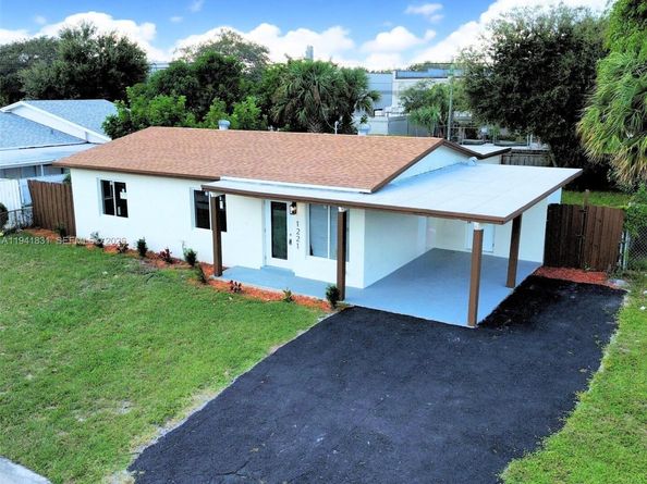 1221 Cleve H Dixon Ave., Riviera Beach FL 33404