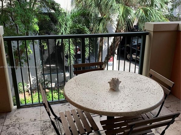 2951 S Bayshore Dr 417, Miami FL 33133