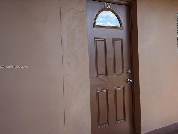 9900 Sunrise Lakes Blvd 107, Sunrise FL 33322