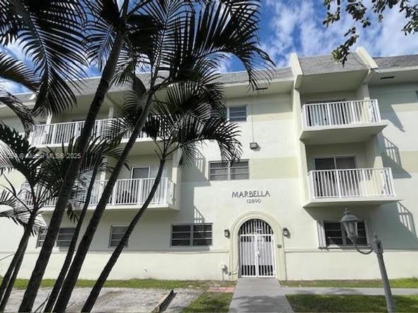 12890 NE 8th Ave 102, North Miami FL 33161