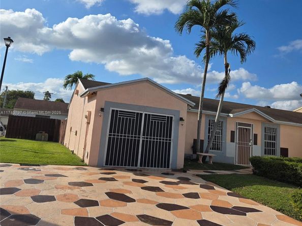 6771 NW 199th Ter, Hialeah FL 33015