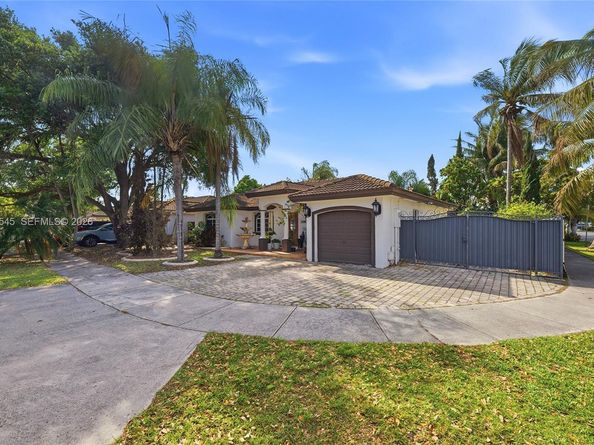 14386 SW 164th Ter, Miami FL 33177