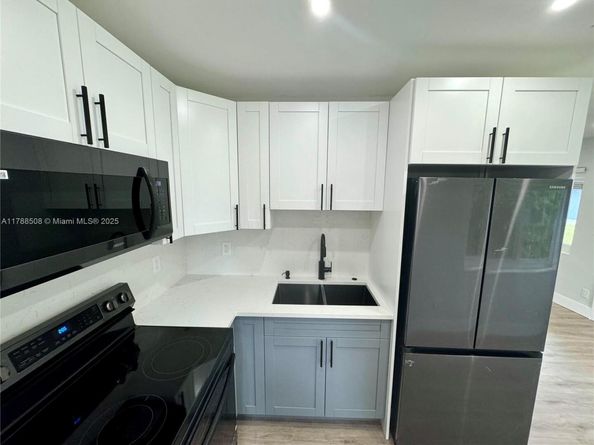 2631 SW 13th Ave, Fort Lauderdale FL 33315