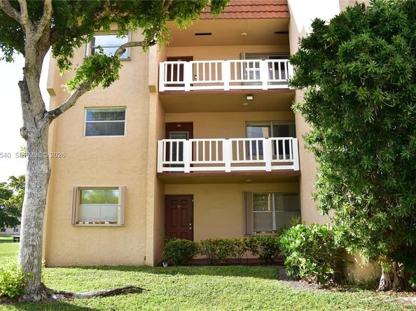 9321 Sunrise Lakes Blvd 201, Sunrise FL 33322