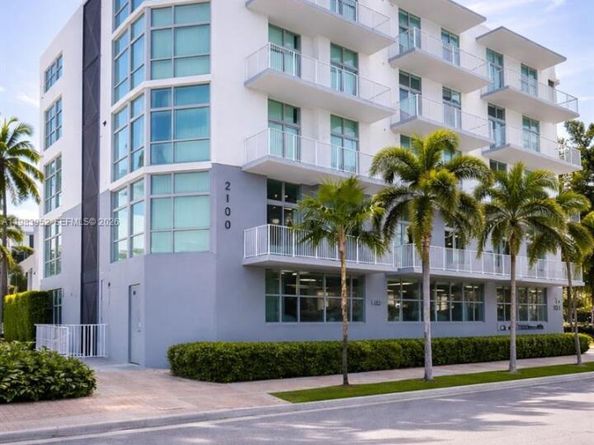 2100 Van Buren St 214, Hollywood FL 33020