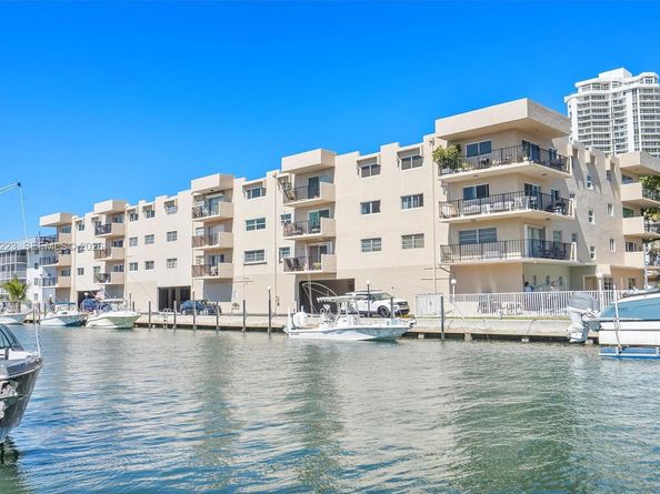 3860 NE 170th St 404, North Miami Beach FL 33160