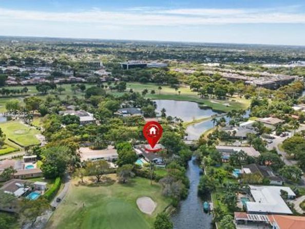 4401 Sanders St, Hollywood FL 33021