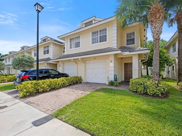 3019 NW 30th Ave, Oakland Park FL 33311