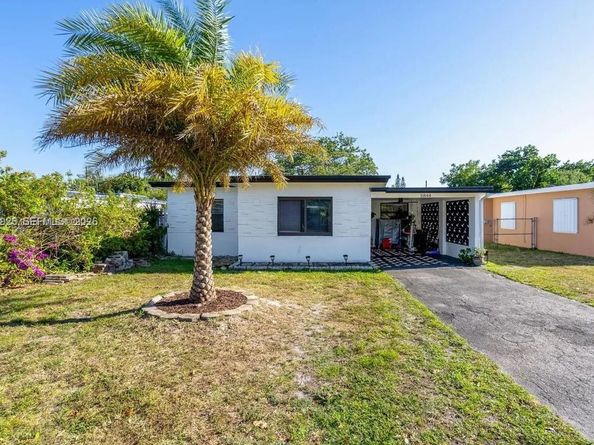 5844 Garfield St, Hollywood FL 33021