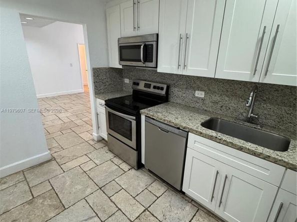 20505 E Country Club Dr 135, Aventura FL 33180