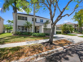 1317 Chenille Cir