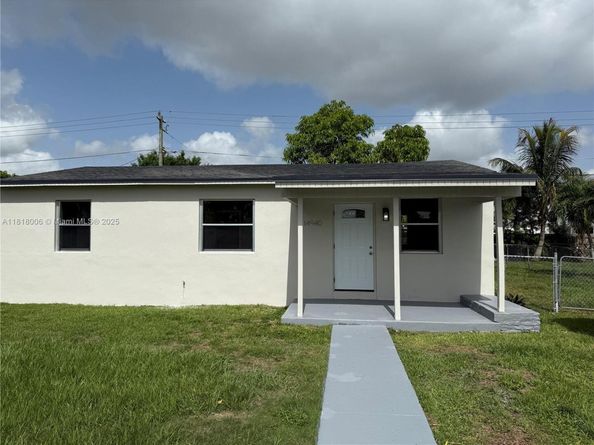 14940 Monroe  St, Miami FL 33176